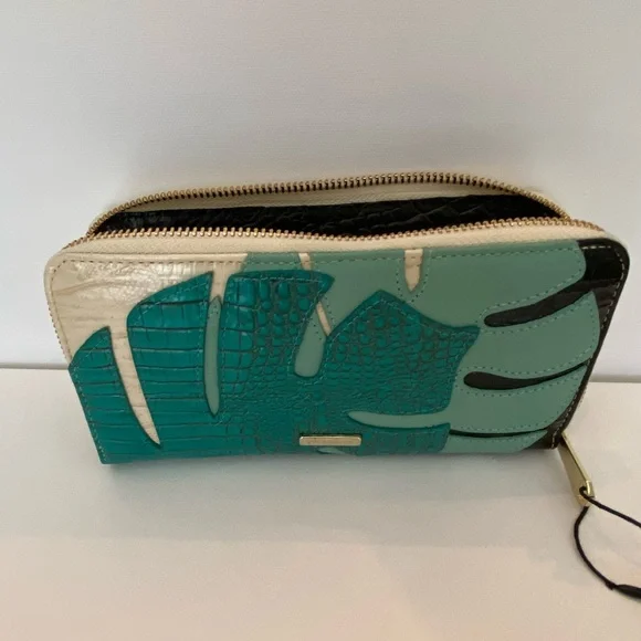 Brahmin Green Leather Wallet - Picture 3 of 6